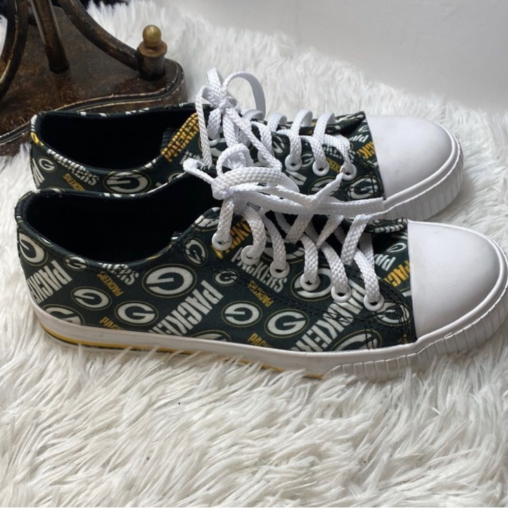 Green Bay Packers Women's Repeat Print Low Top Sneakers Sz 8